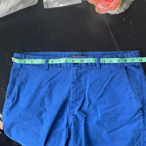 Michael Kors Shorts - Picture 4 of 9